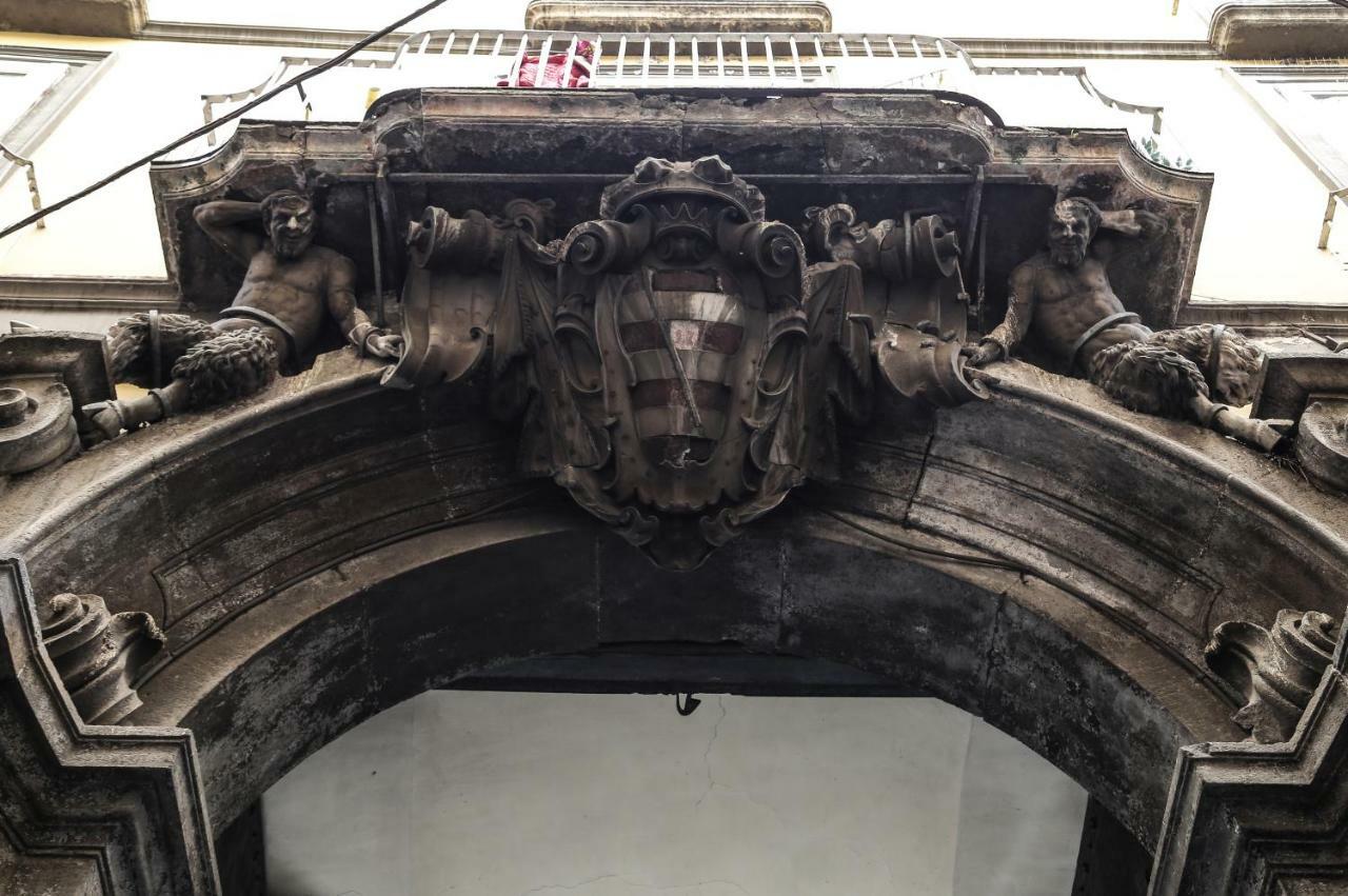 Apartamento Palazzo Carafa Della Spina Nápoles Exterior foto
